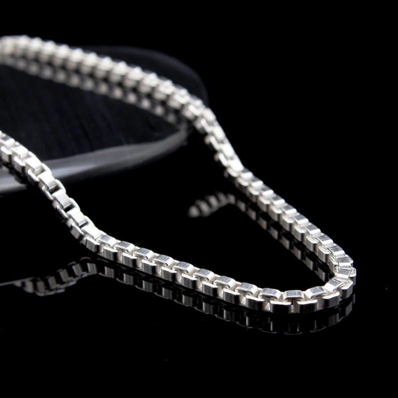 Silver box chain